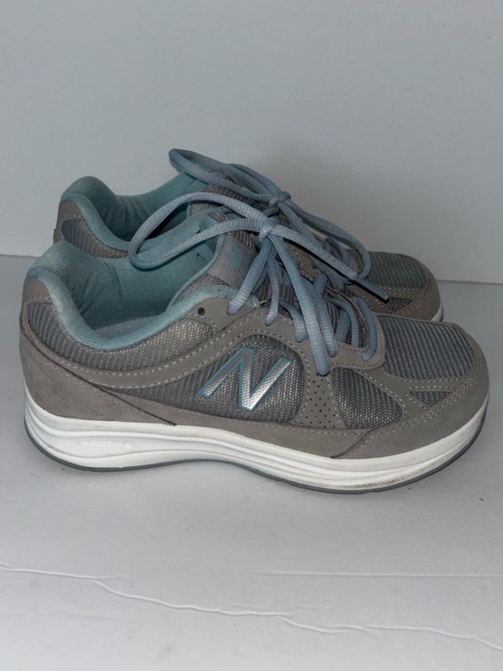 New Balance Sneakers Women's Gray 877 V1 Walking Shoes Size 5 Wide